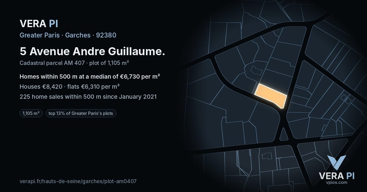 5 Avenue Andre Guillaume, Garches at night – the plot lit, the parcels around coloured by the prices near them