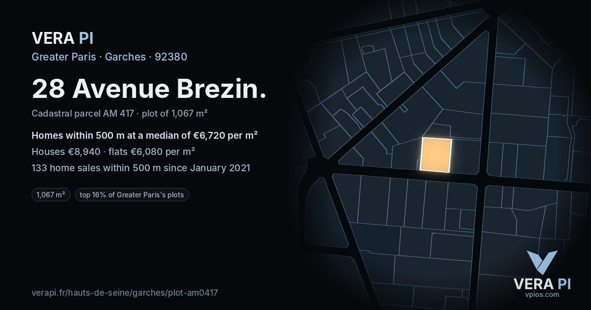 28 Avenue Brezin, Garches at night – the plot lit, the parcels around coloured by the prices near them