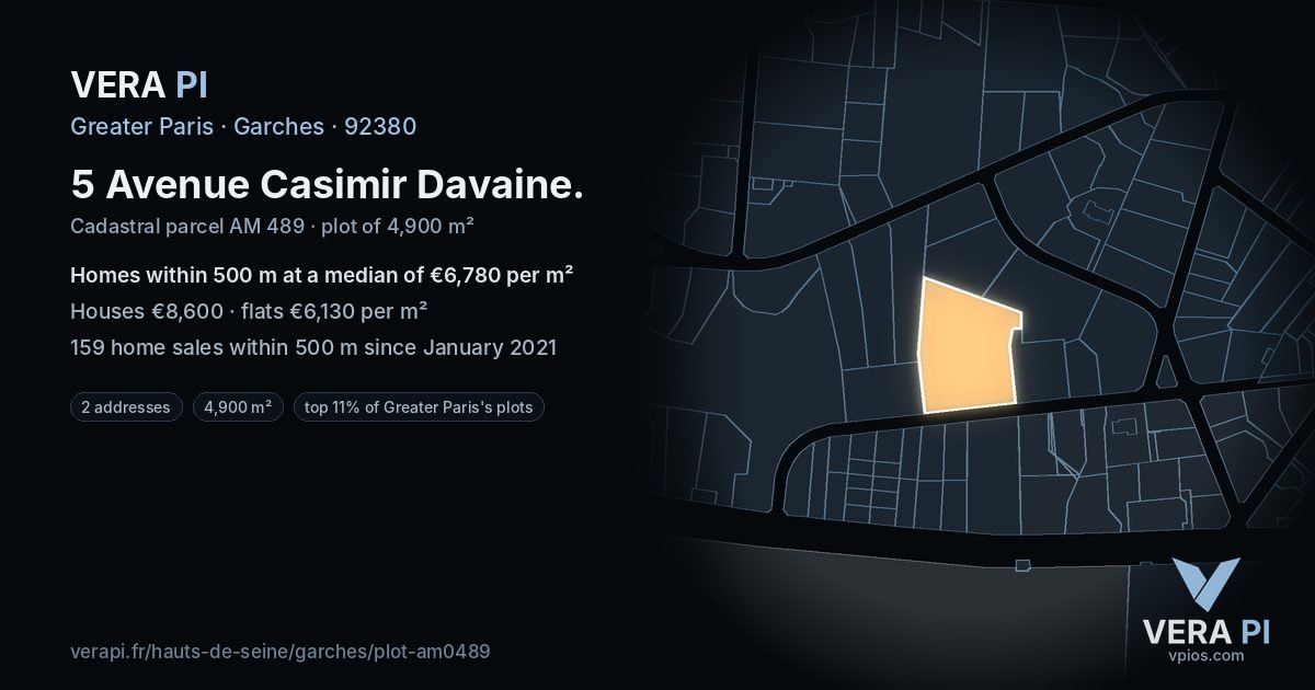 5 Avenue Casimir Davaine, Garches at night – the plot lit, the parcels around coloured by the prices near them