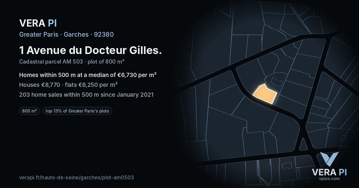 1 Avenue du Docteur Gilles, Garches at night – the plot lit, the parcels around coloured by the prices near them