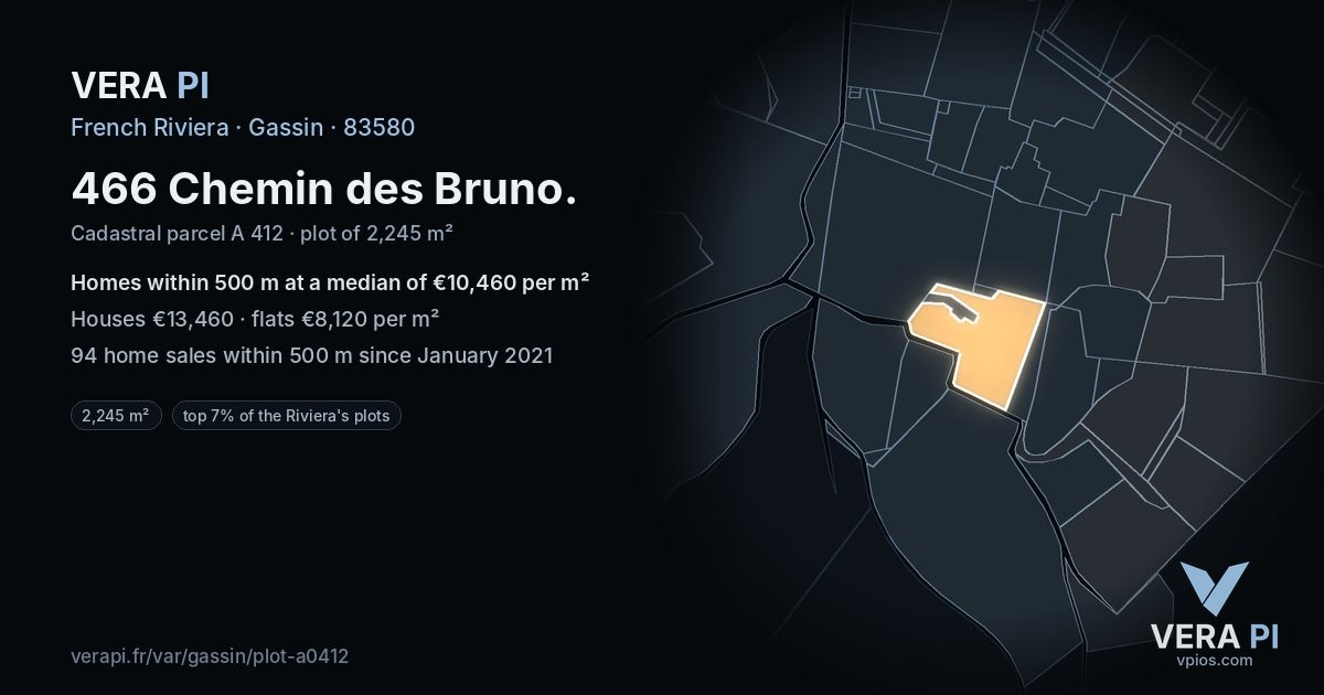 466 Chemin des Bruno, Gassin at night – the plot lit, the parcels around coloured by the prices near them