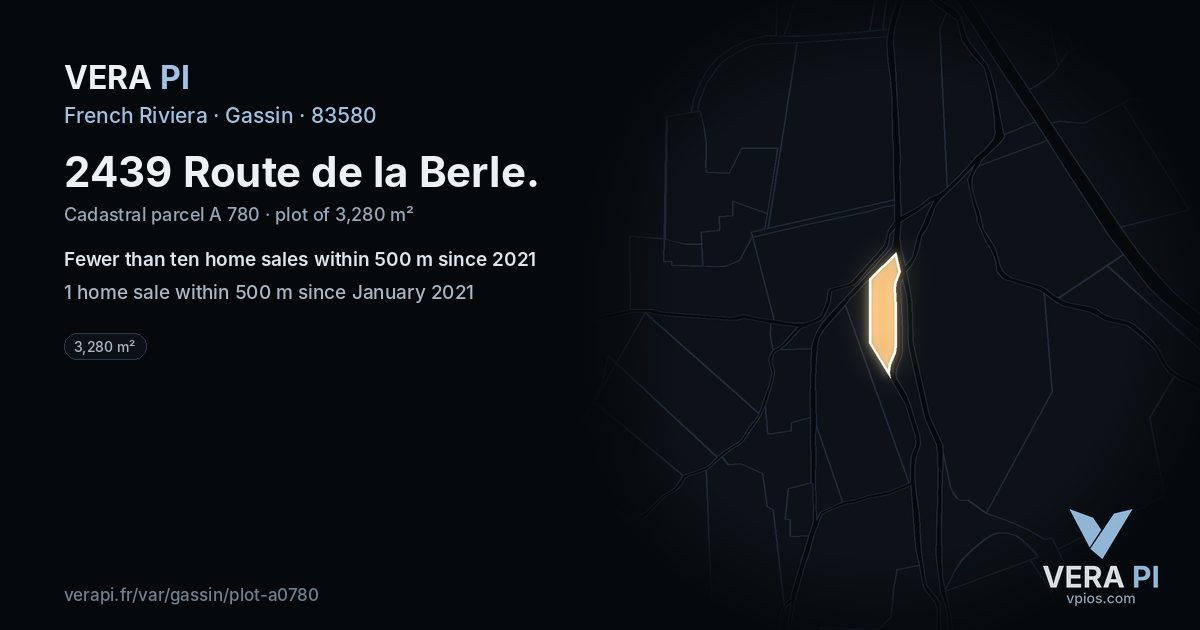 2439 Route de la Berle, Gassin at night – the plot lit, the parcels around coloured by the prices near them