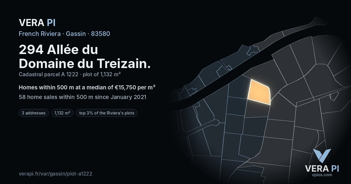 294 Allée du Domaine du Treizain, Gassin at night – the plot lit, the parcels around coloured by the prices near them