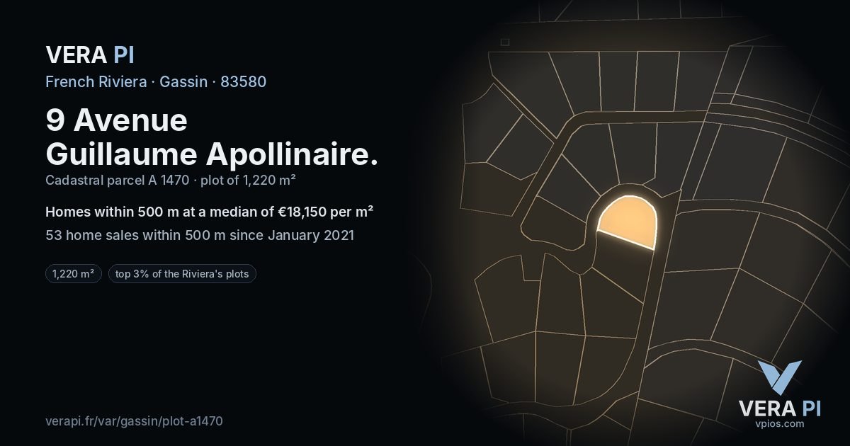 9 Avenue Guillaume Apollinaire, Gassin at night – the plot lit, the parcels around coloured by the prices near them