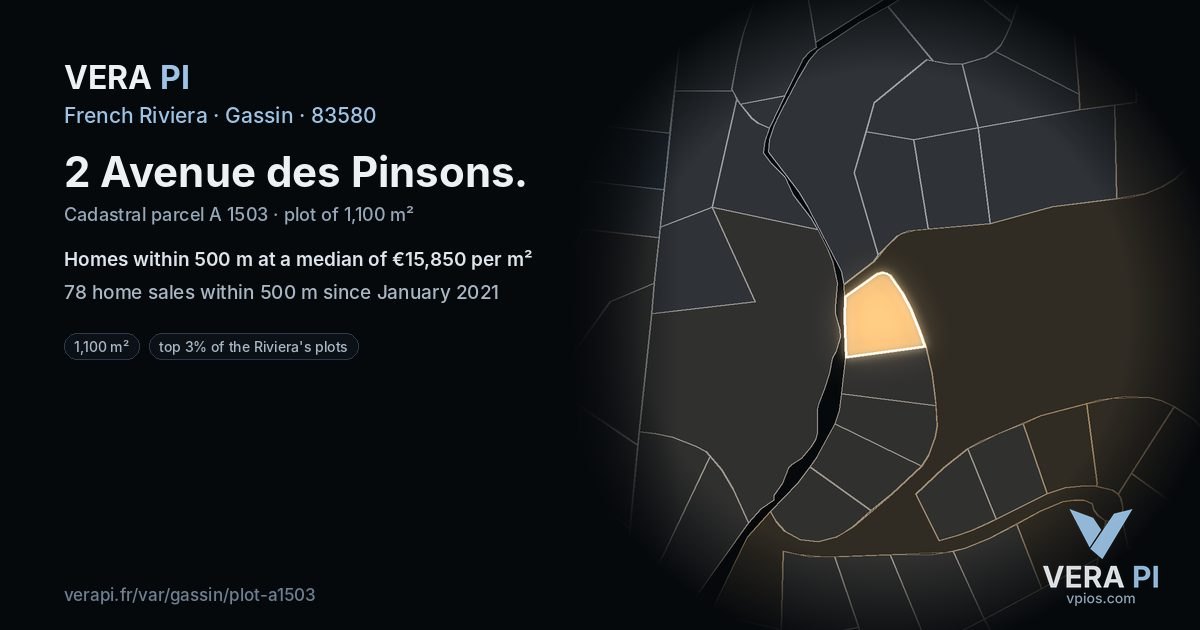 2 Avenue des Pinsons, Gassin at night – the plot lit, the parcels around coloured by the prices near them