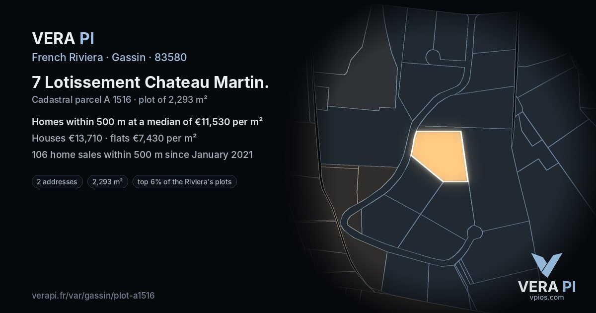 7 Lotissement Chateau Martin, Gassin at night – the plot lit, the parcels around coloured by the prices near them