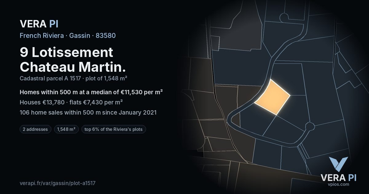 9 Lotissement Chateau Martin, Gassin at night – the plot lit, the parcels around coloured by the prices near them