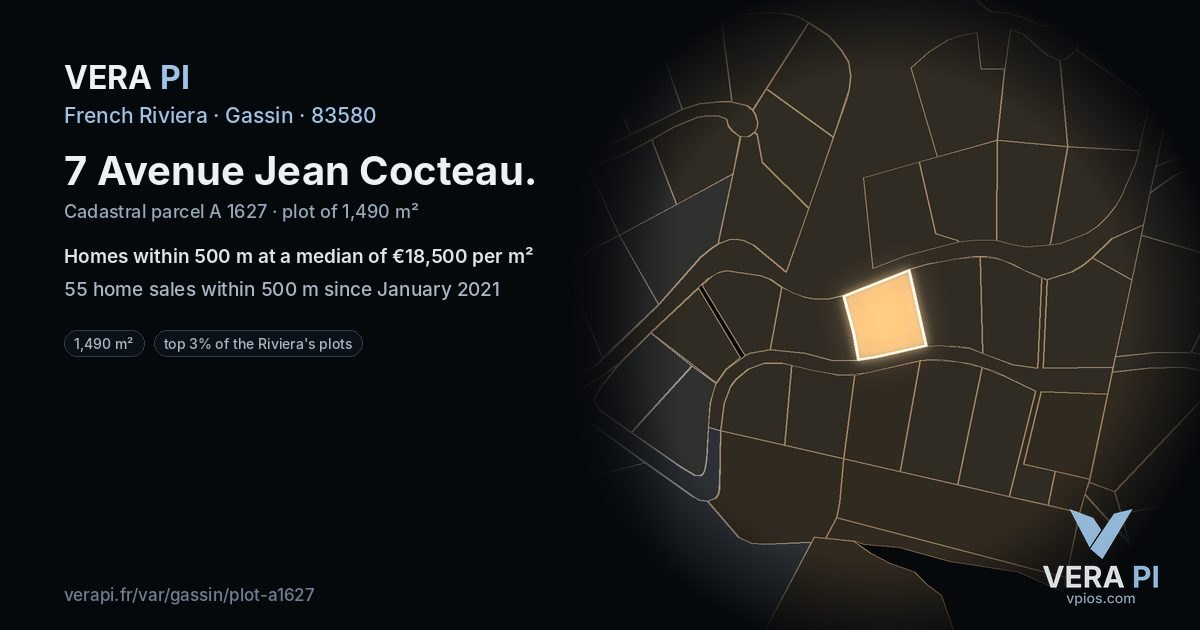 7 Avenue Jean Cocteau, Gassin at night – the plot lit, the parcels around coloured by the prices near them