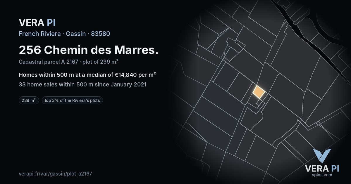 256 Chemin des Marres, Gassin at night – the plot lit, the parcels around coloured by the prices near them