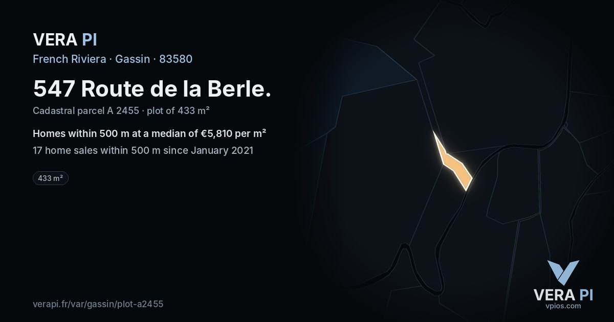 547 Route de la Berle, Gassin at night – the plot lit, the parcels around coloured by the prices near them