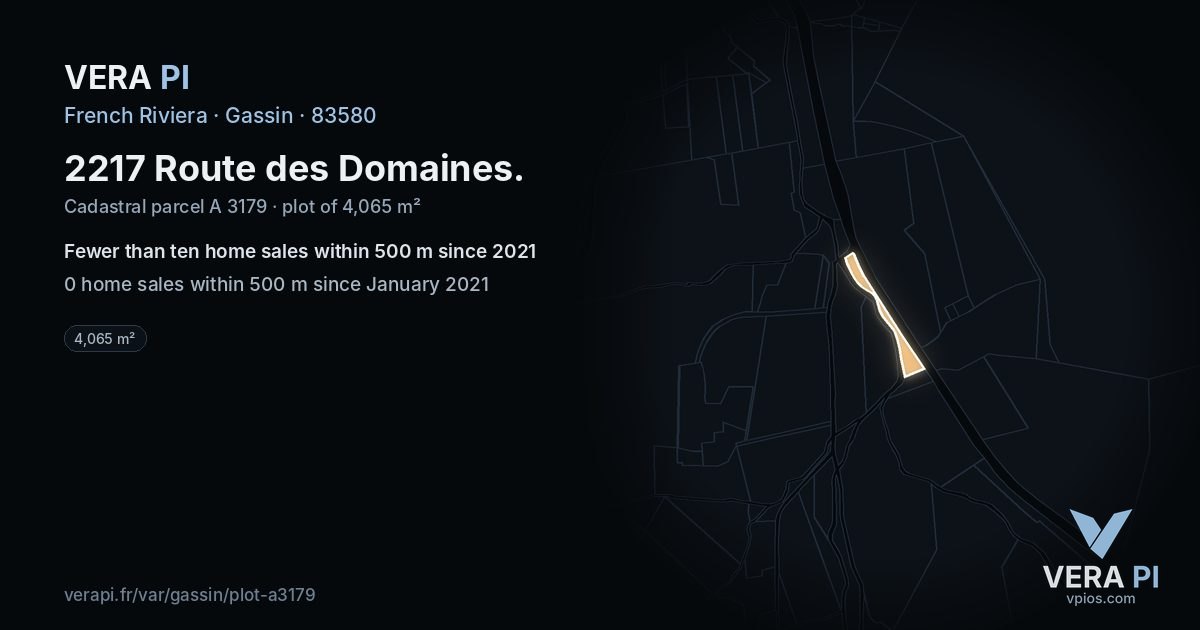 2217 Route des Domaines, Gassin at night – the plot lit, the parcels around coloured by the prices near them