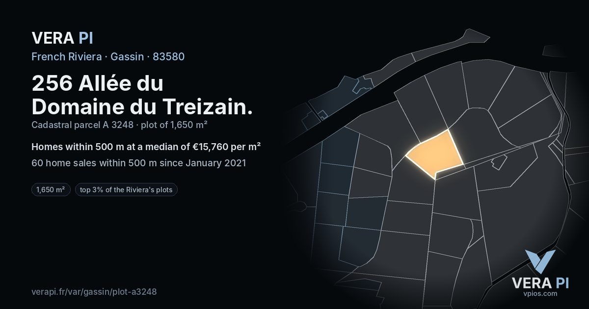 256 Allée du Domaine du Treizain, Gassin at night – the plot lit, the parcels around coloured by the prices near them