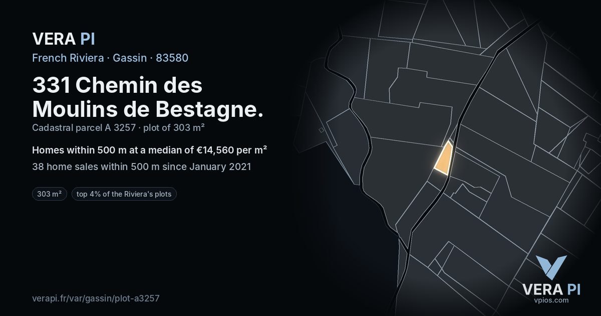 331 Chemin des Moulins de Bestagne, Gassin at night – the plot lit, the parcels around coloured by the prices near them