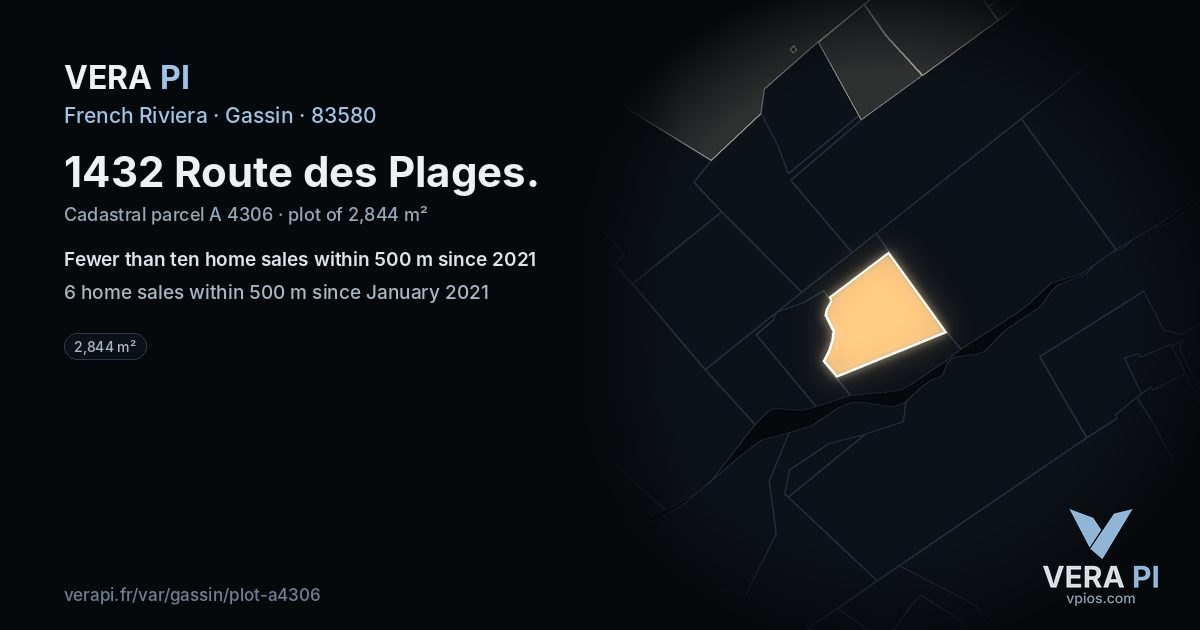 1432 Route des Plages, Gassin at night – the plot lit, the parcels around coloured by the prices near them