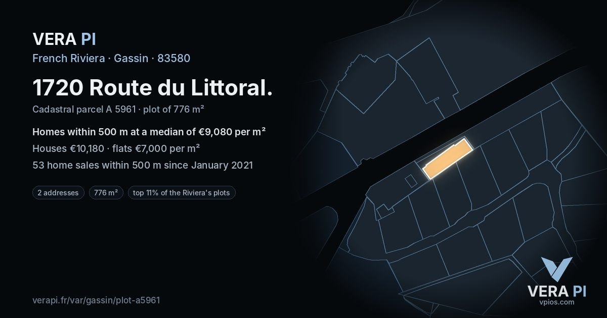 1720 Route du Littoral, Gassin at night – the plot lit, the parcels around coloured by the prices near them