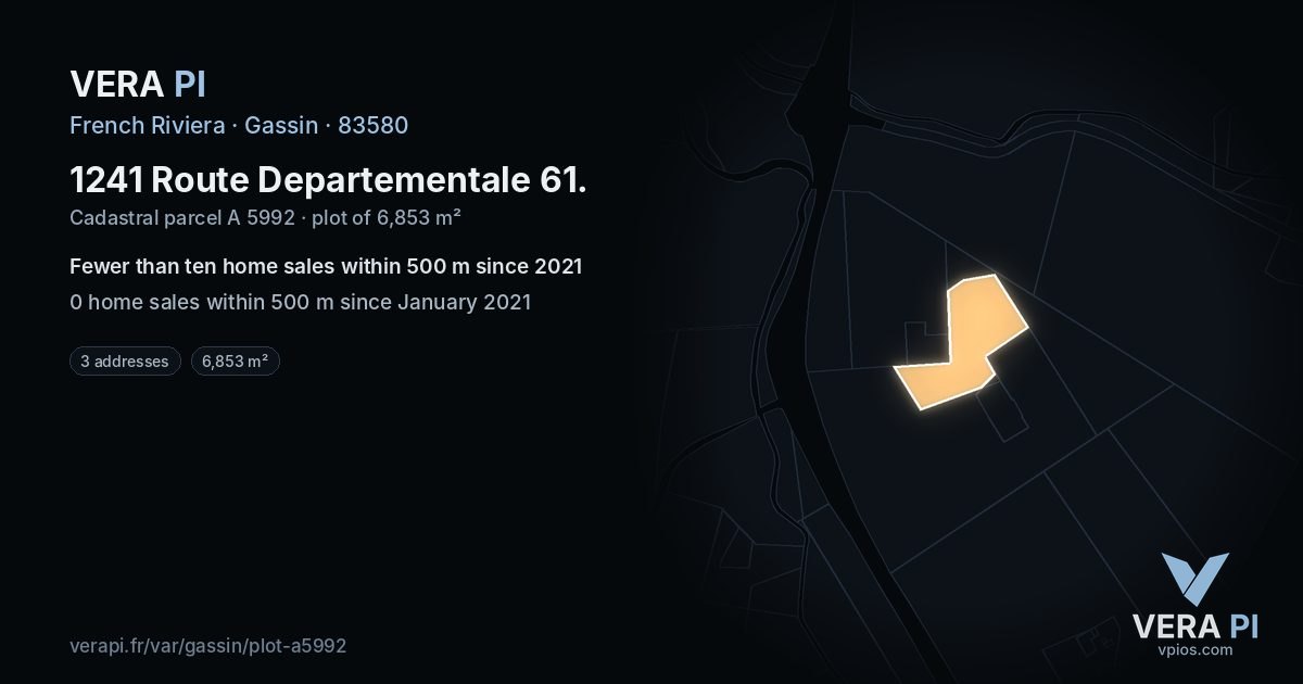 1241 Route Departementale 61, Gassin at night – the plot lit, the parcels around coloured by the prices near them