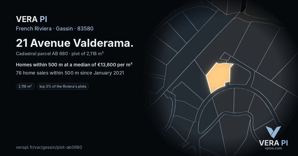 21 Avenue Valderama, Gassin at night – the plot lit, the parcels around coloured by the prices near them