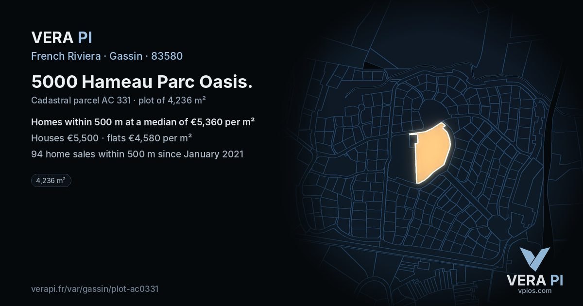 5000 Hameau Parc Oasis, Gassin at night – the plot lit, the parcels around coloured by the prices near them