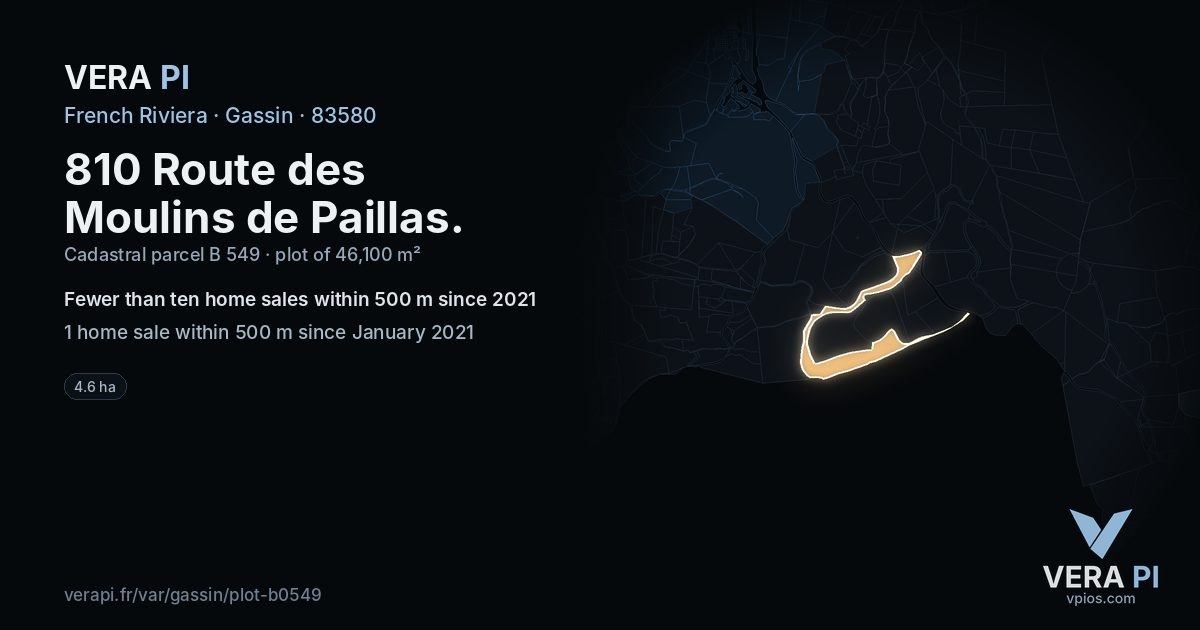 810 Route des Moulins de Paillas, Gassin at night – the plot lit, the parcels around coloured by the prices near them