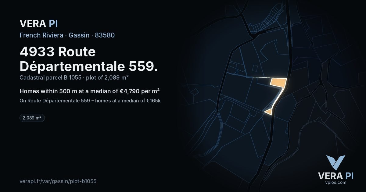 4933 Route Départementale 559, Gassin at night – the plot lit, the parcels around coloured by the prices near them