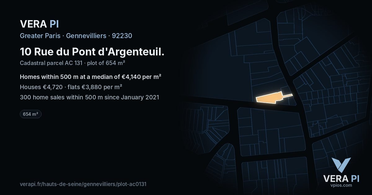 10 Rue du Pont d'Argenteuil, Gennevilliers at night – the plot lit, the parcels around coloured by the prices near them