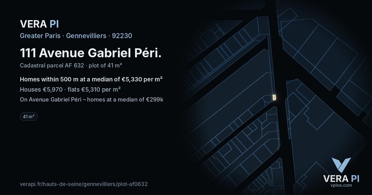 111 Avenue Gabriel Péri, Gennevilliers at night – the plot lit, the parcels around coloured by the prices near them