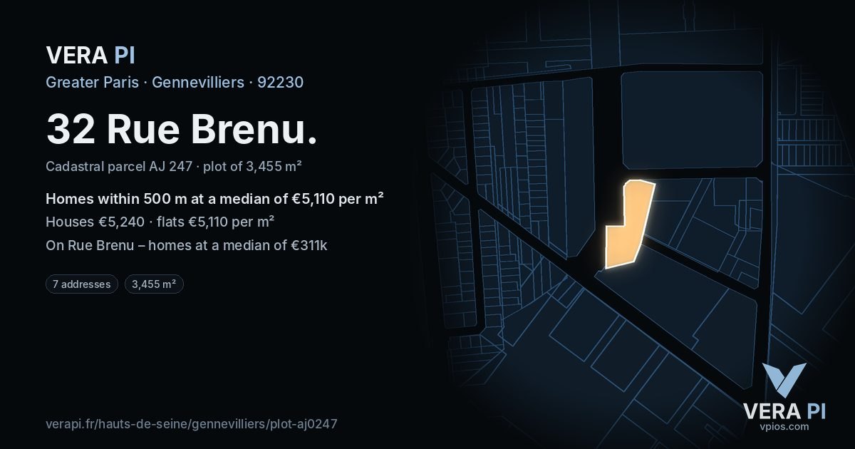 32 Rue Brenu, Gennevilliers at night – the plot lit, the parcels around coloured by the prices near them