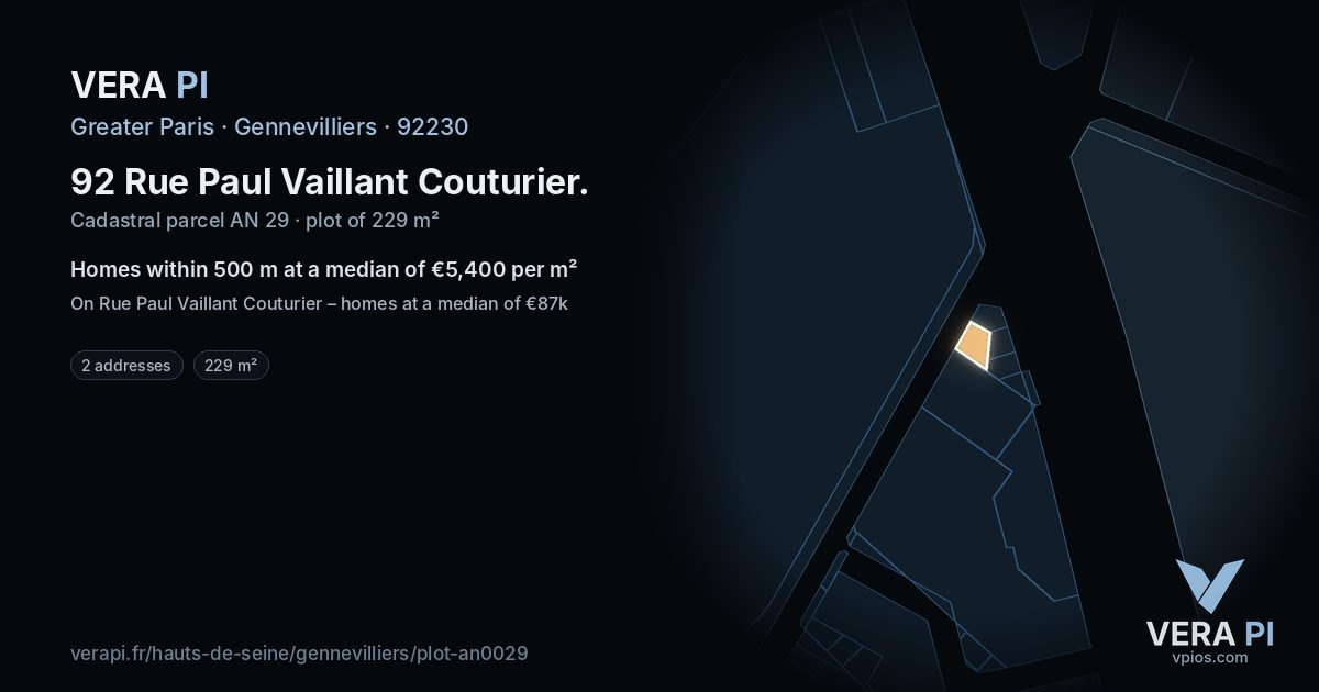 92 Rue Paul Vaillant Couturier, Gennevilliers at night – the plot lit, the parcels around coloured by the prices near them