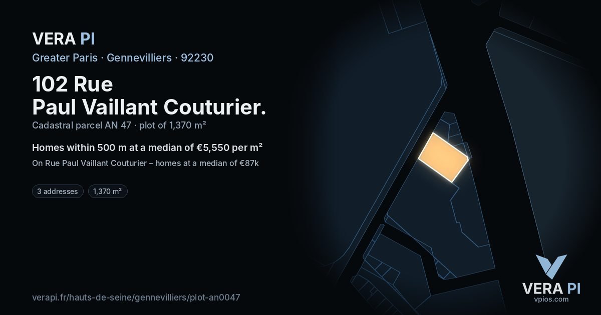 102 Rue Paul Vaillant Couturier, Gennevilliers at night – the plot lit, the parcels around coloured by the prices near them