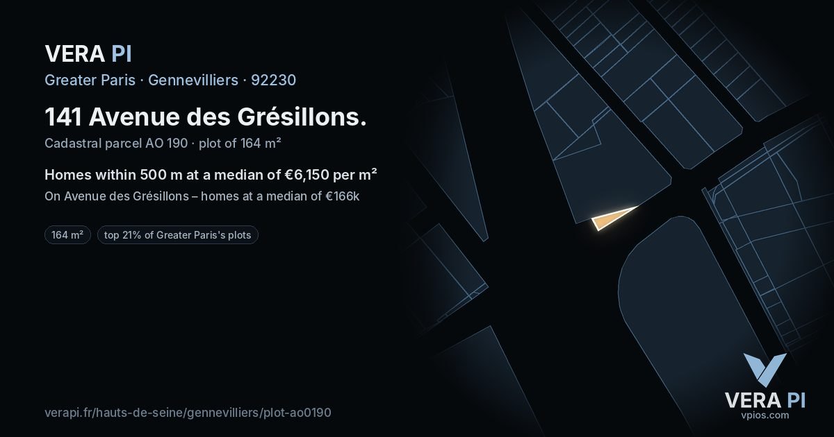 141 Avenue des Grésillons, Gennevilliers at night – the plot lit, the parcels around coloured by the prices near them