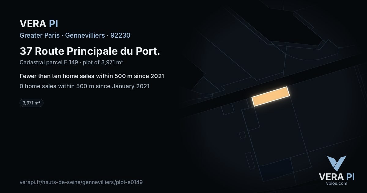 37 Route Principale du Port, Gennevilliers at night – the plot lit, the parcels around coloured by the prices near them