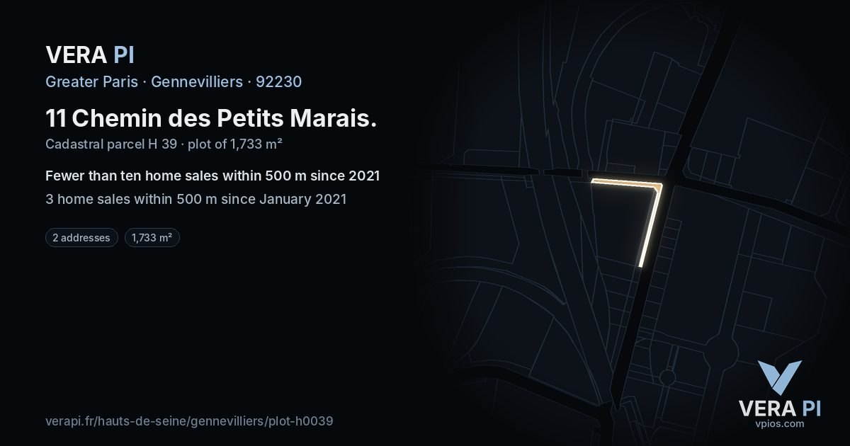 11 Chemin des Petits Marais, Gennevilliers at night – the plot lit, the parcels around coloured by the prices near them