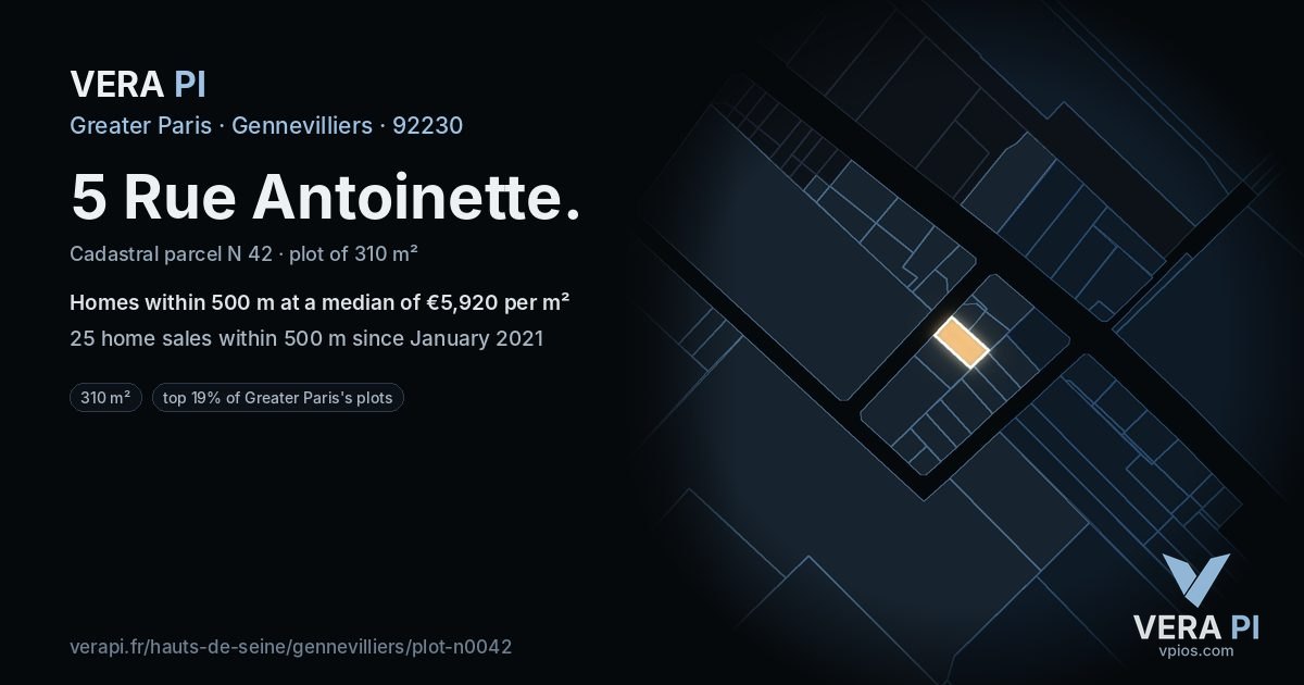 5 Rue Antoinette, Gennevilliers at night – the plot lit, the parcels around coloured by the prices near them