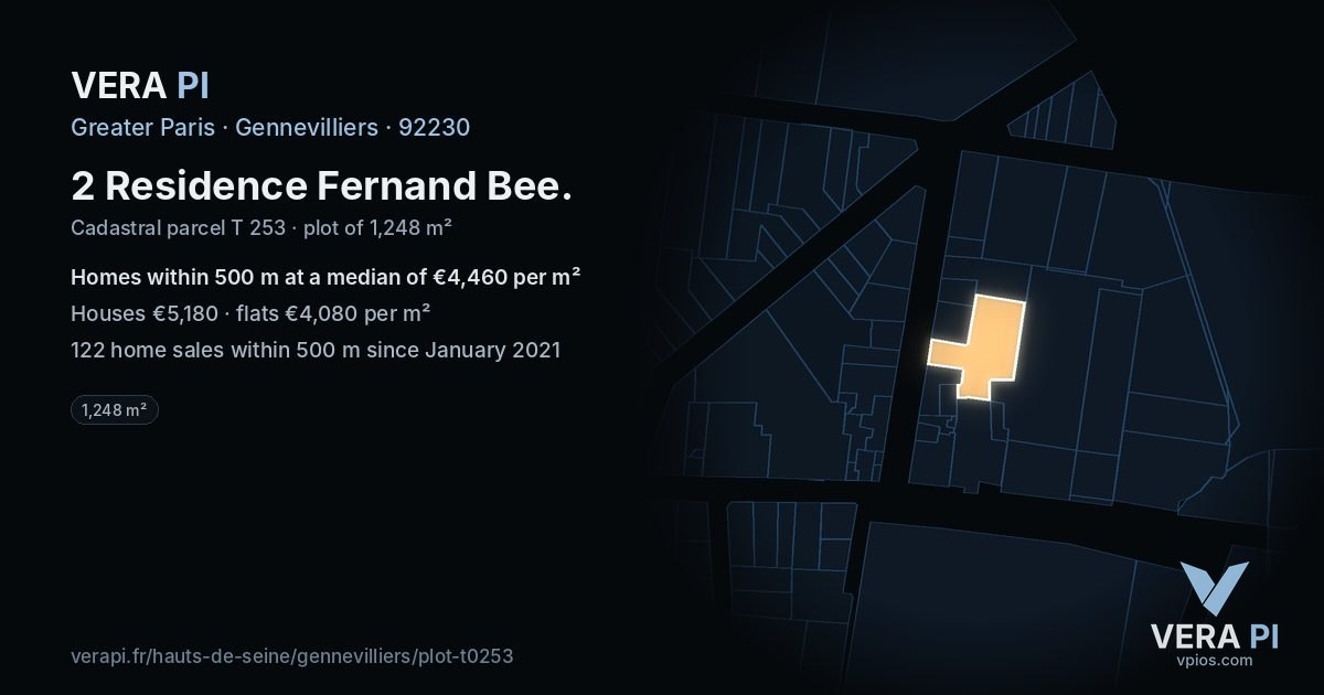 2 Residence Fernand Bee, Gennevilliers at night – the plot lit, the parcels around coloured by the prices near them