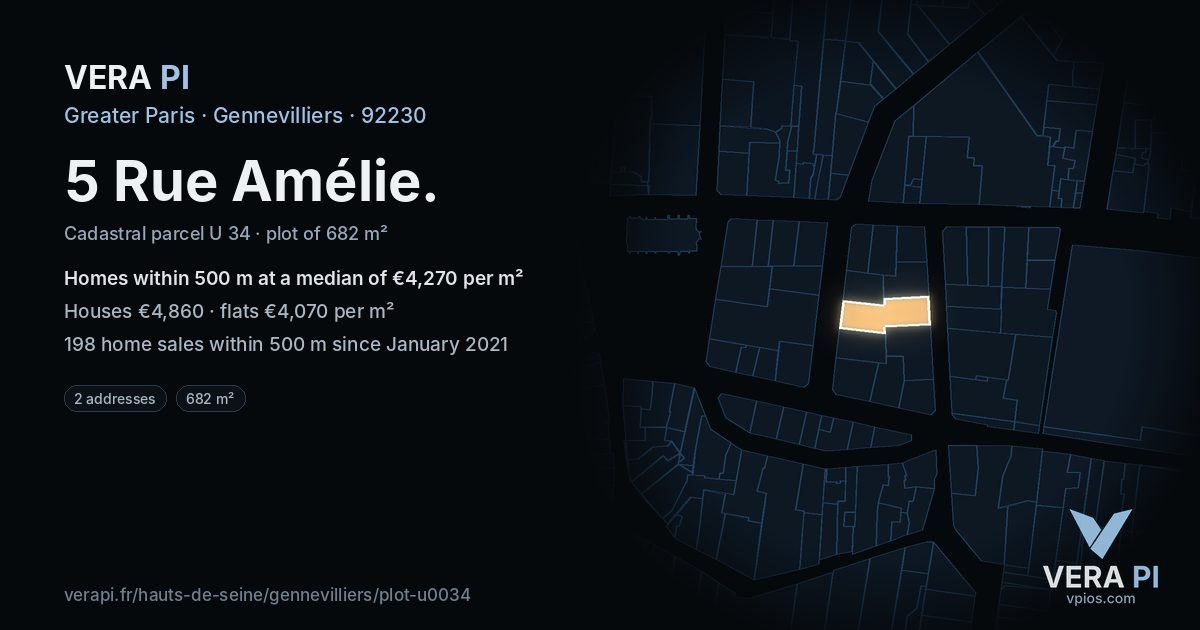 5 Rue Amélie, Gennevilliers at night – the plot lit, the parcels around coloured by the prices near them