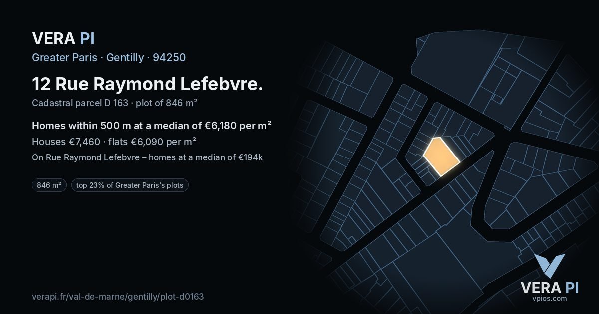 12 Rue Raymond Lefebvre, Gentilly at night – the plot lit, the parcels around coloured by the prices near them