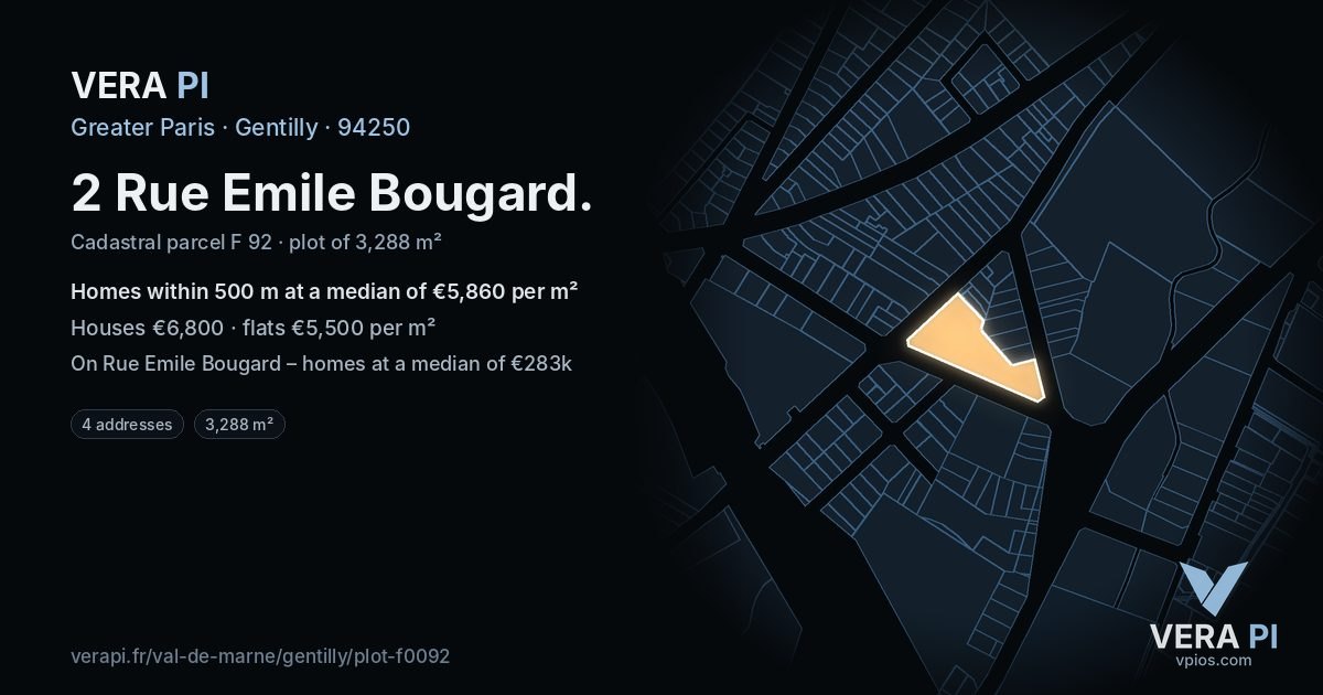 2 Rue Emile Bougard, Gentilly at night – the plot lit, the parcels around coloured by the prices near them