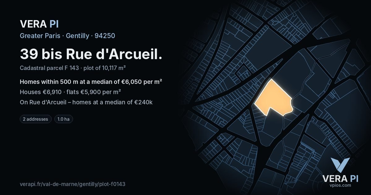 39 bis Rue d'Arcueil, Gentilly at night – the plot lit, the parcels around coloured by the prices near them