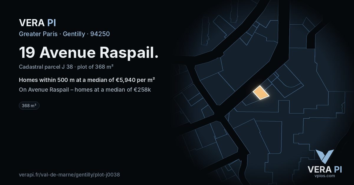 19 Avenue Raspail, Gentilly at night – the plot lit, the parcels around coloured by the prices near them