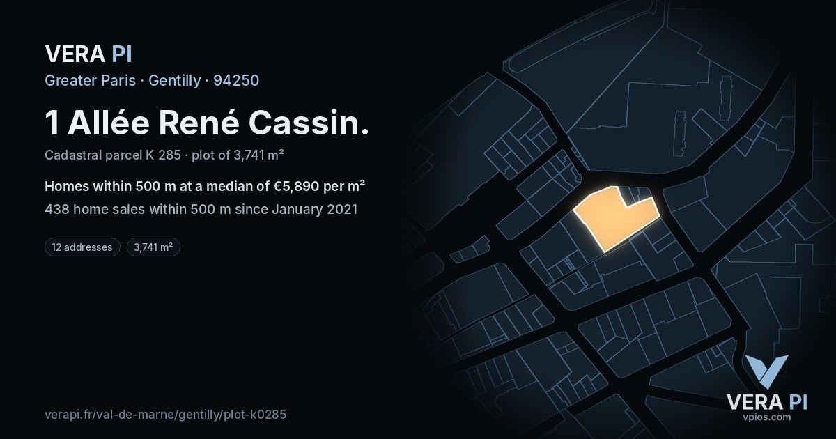 1 Allée René Cassin, Gentilly at night – the plot lit, the parcels around coloured by the prices near them