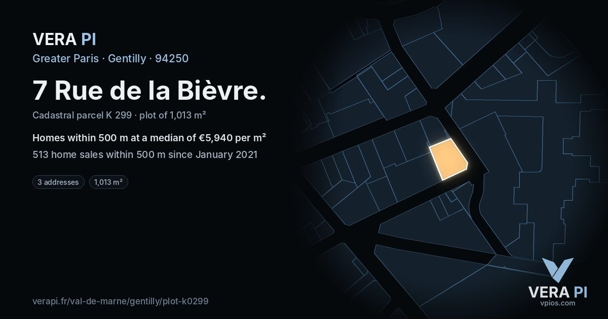 7 Rue de la Bièvre, Gentilly at night – the plot lit, the parcels around coloured by the prices near them