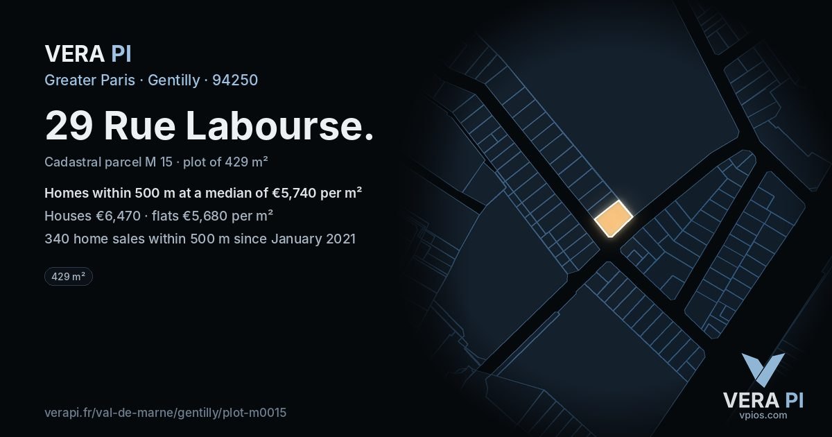 29 Rue Labourse, Gentilly at night – the plot lit, the parcels around coloured by the prices near them