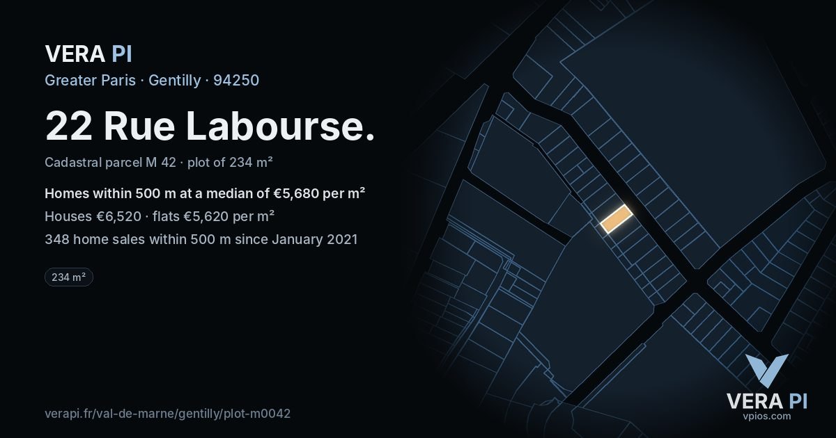 22 Rue Labourse, Gentilly at night – the plot lit, the parcels around coloured by the prices near them