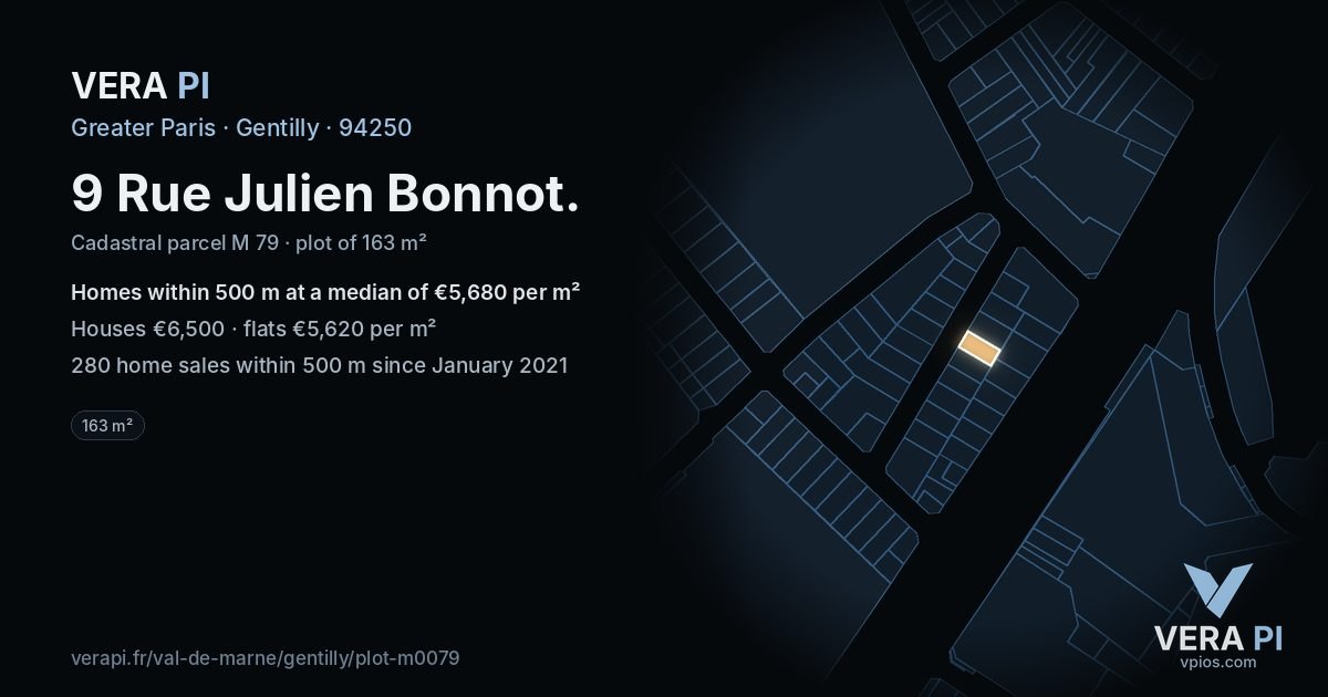 9 Rue Julien Bonnot, Gentilly at night – the plot lit, the parcels around coloured by the prices near them