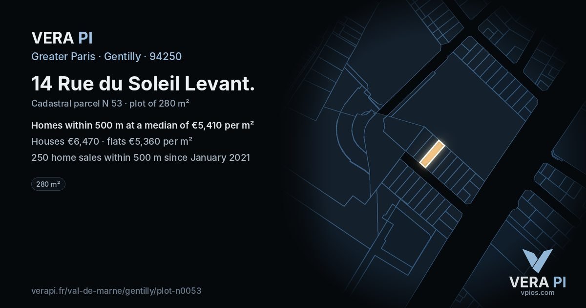 14 Rue du Soleil Levant, Gentilly at night – the plot lit, the parcels around coloured by the prices near them