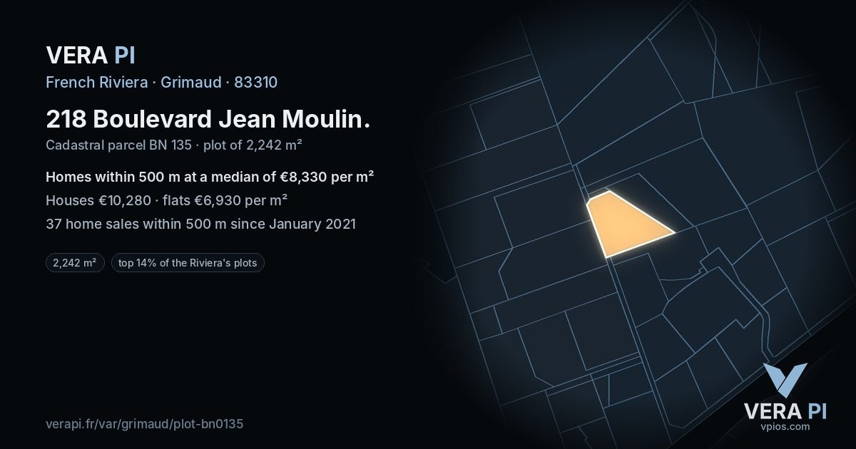 218 Boulevard Jean Moulin, Grimaud at night – the plot lit, the parcels around coloured by the prices near them