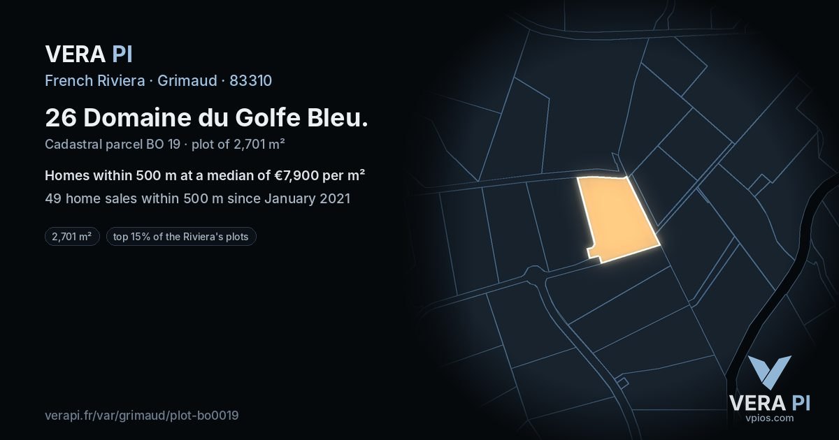 26 Domaine du Golfe Bleu, Grimaud at night – the plot lit, the parcels around coloured by the prices near them