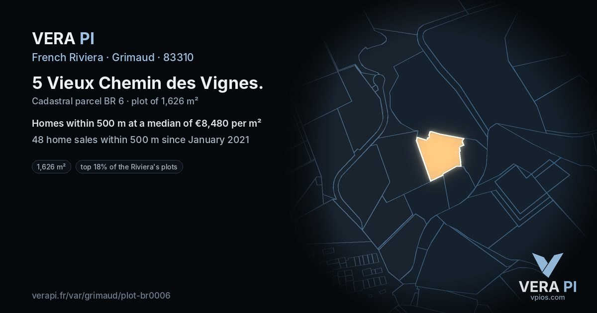 5 Vieux Chemin des Vignes, Grimaud at night – the plot lit, the parcels around coloured by the prices near them