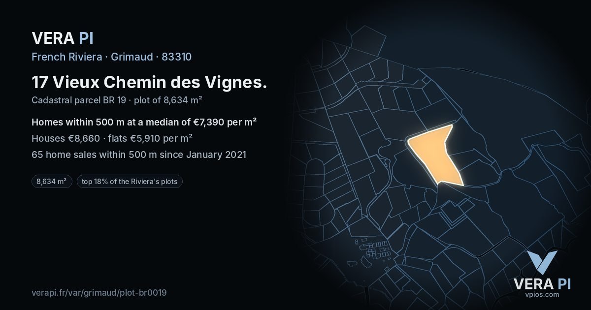 17 Vieux Chemin des Vignes, Grimaud at night – the plot lit, the parcels around coloured by the prices near them
