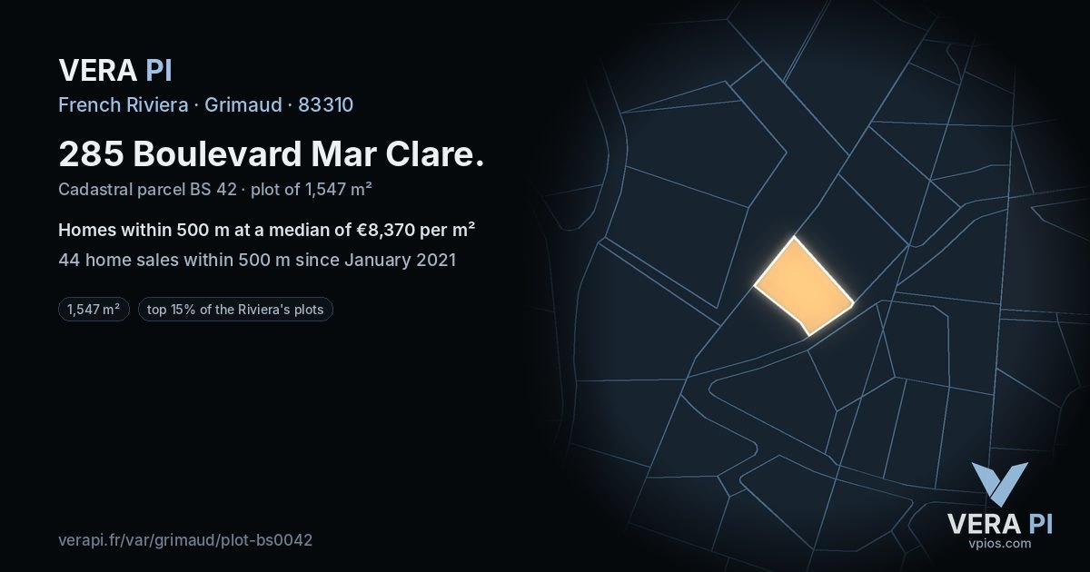 285 Boulevard Mar Clare, Grimaud at night – the plot lit, the parcels around coloured by the prices near them